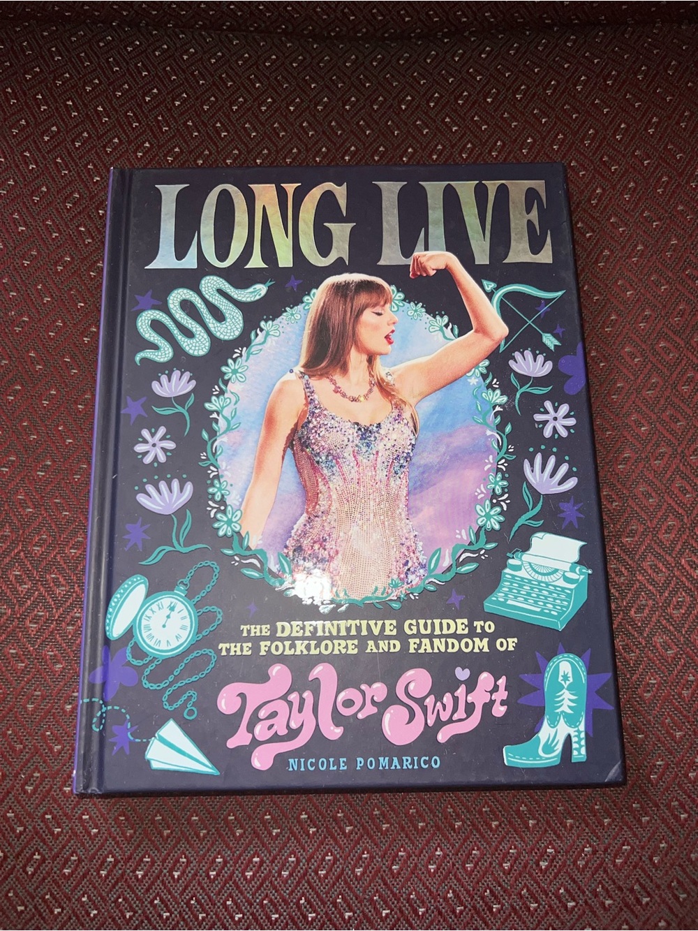Long Live: a book on Taylor Swift